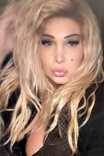 Foto selfie 23 di Yasmin Angel transescort Lido Di Dante