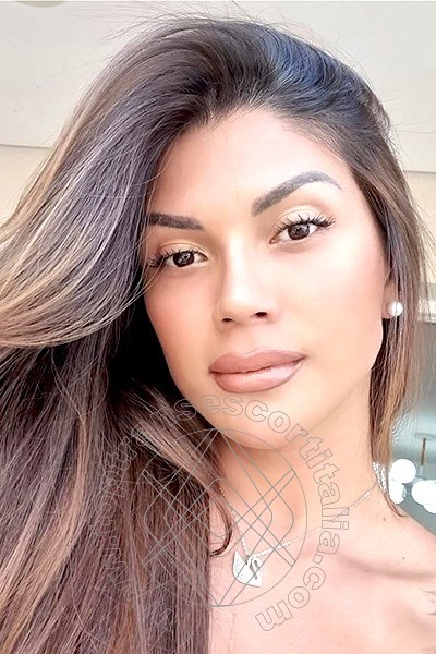 Foto selfie 60 di Paula Bituschini transescort Genova