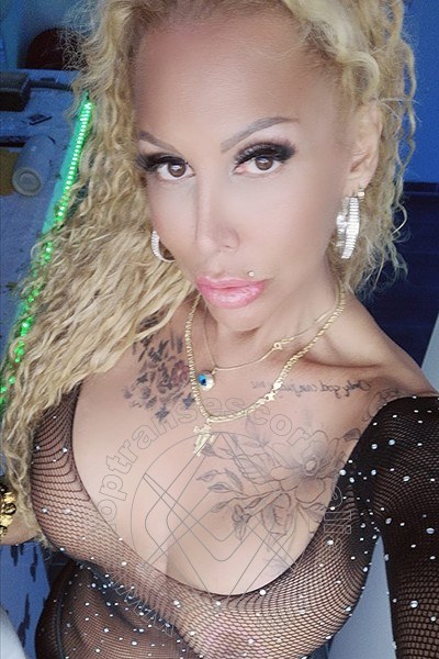 Foto selfie 12 di Barby Piel Morena Latina transescort Hannover