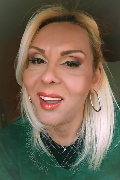 Foto selfie 1 di Lynda transescort Brescia