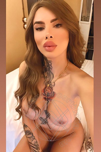 Foto selfie 47 di Rebecca Hot transescort Roma
