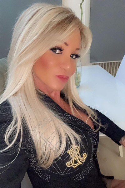 Foto selfie 186 di Pamy La Diva Stellare transescort Losanna