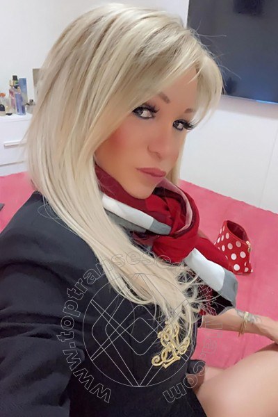 Foto selfie 171 di Pamy La Diva Stellare transescort Losanna