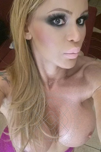 Foto selfie 19 di Evelyn Braga transescort Dundalk