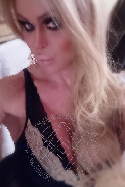 Foto selfie 12 di Evelyn Braga transescort Dundalk