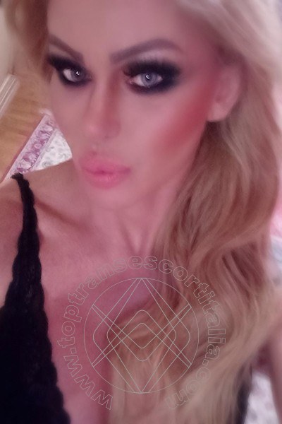 Foto selfie 8 di Evelyn Braga transescort Dundalk