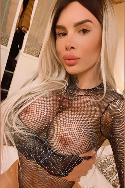 Foto selfie 44 di Rebecca Hot transescort Roma