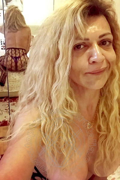 Foto selfie 14 di Lara Hot transescort Tortona