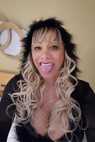 Foto selfie 26 di Walkiria Drumond Pornostar transescort Viareggio