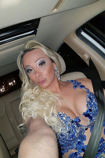 Foto selfie 17 di Walkiria Drumond Pornostar transescort Viareggio
