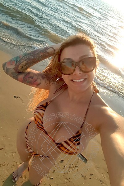 Foto selfie 15 di Walkiria Drumond Pornostar transescort Viareggio