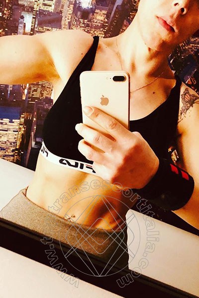 Foto selfie 19 di Giselly Kherllakian transescort Colonnella