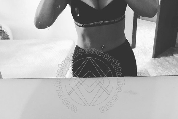 Foto selfie 48 di Giselly Kherllakian transescort Colonnella