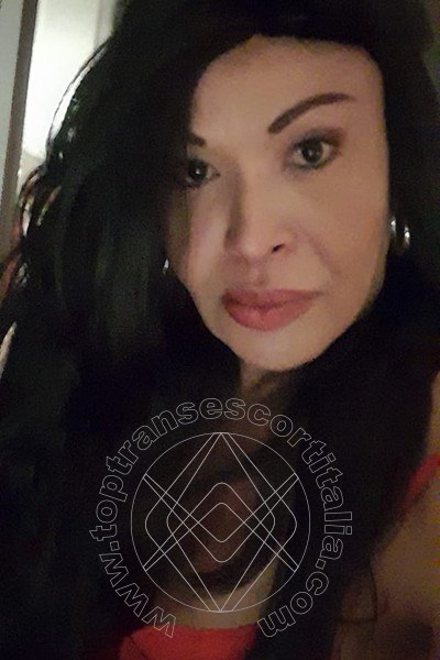 Foto selfie 93 di Tainá Oliveira transescort Prato