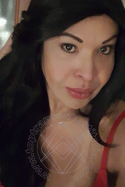 Foto selfie 96 di Tainá Oliveira transescort Prato