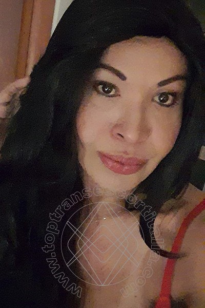 Foto selfie 95 di Tainá Oliveira transescort Prato