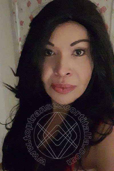 Foto selfie 89 di Tainá Oliveira transescort Prato