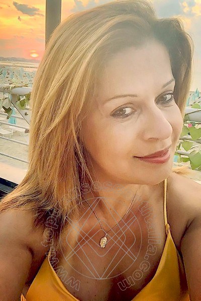 Foto selfie 2 di Linda Blond transescort Rimini
