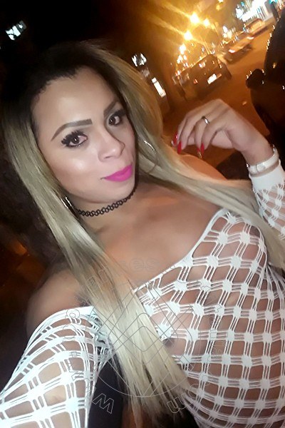 Foto selfie 43 di Thayla Santos Pornostar Brasiliana transescort Genova