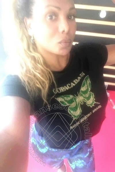 Foto selfie 66 di Carolina Hot transescort Lecce
