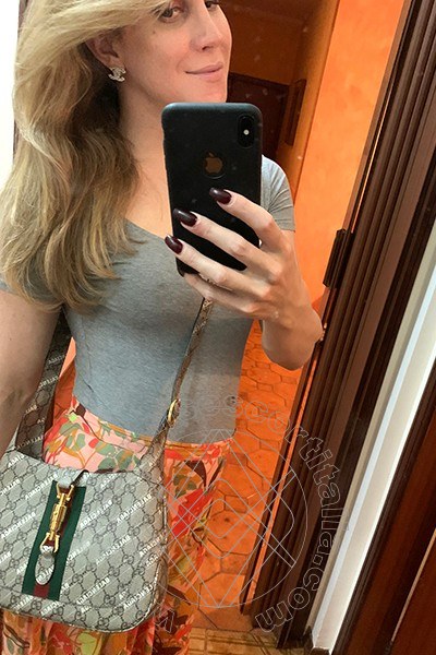 Foto selfie 54 di Giselly  Bella transescort Villa Rosa