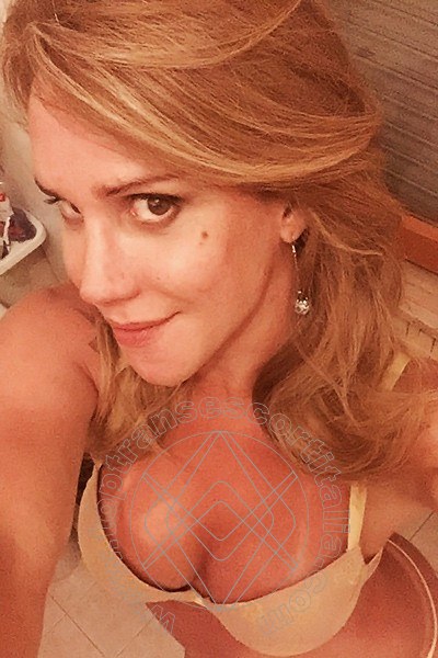 Foto selfie 3 di Giselly  Bella transescort Villa Rosa