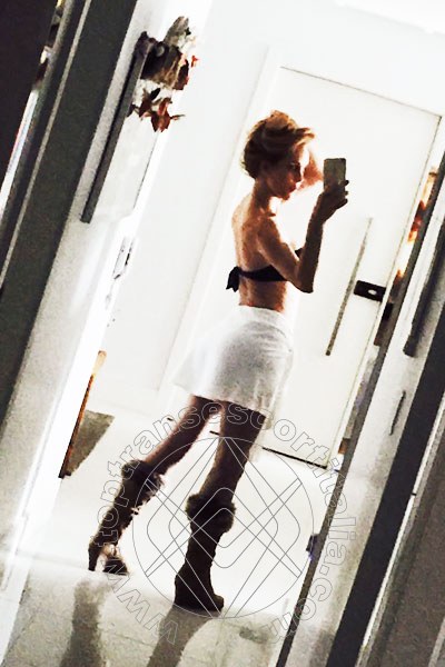 Foto selfie 49 di Giselly  Bella transescort Villa Rosa