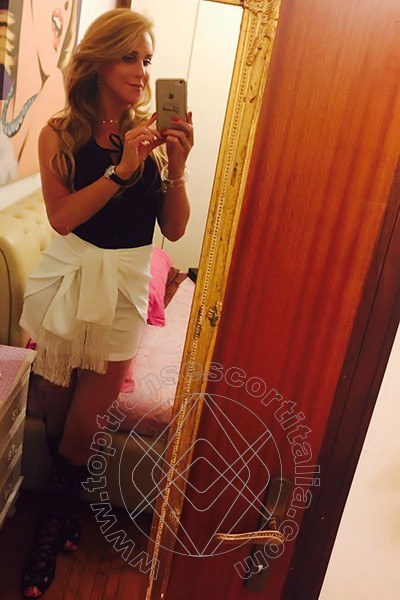 Foto selfie 46 di Giselly  Bella transescort Villa Rosa