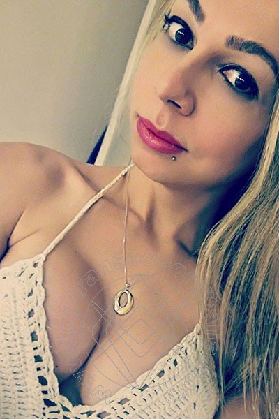 Foto selfie 43 di Michelly Ximenez Pornostar transescort Parma