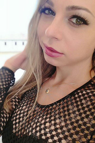 Foto selfie 28 di Michelly Ximenez Pornostar transescort Parma