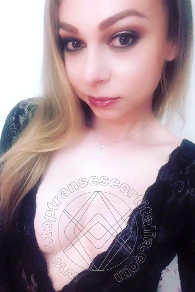 Foto selfie 22 di Michelly Ximenez Pornostar transescort Parma