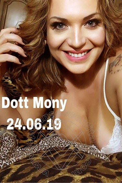 Foto selfie 39 di Dottoressa Mony transescort Savona