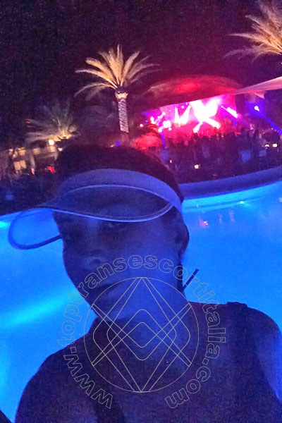 Foto selfie 42 di Allana transescort Riccione