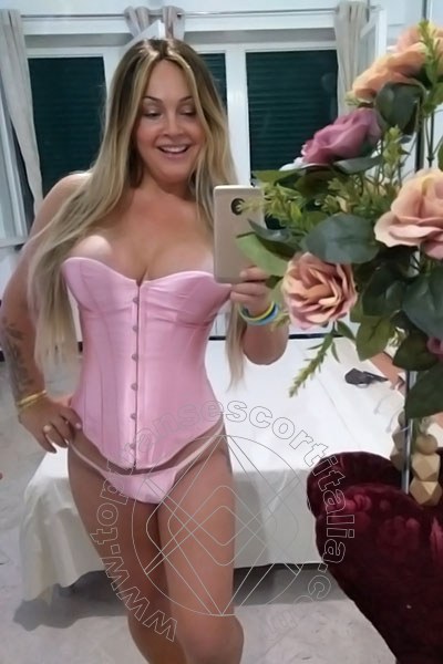 Foto selfie 46 di Dayane Callegare Pornostar transescort Albissola Marina