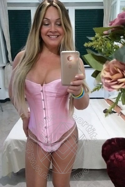 Foto selfie 44 di Dayane Callegare Pornostar transescort Albissola Marina