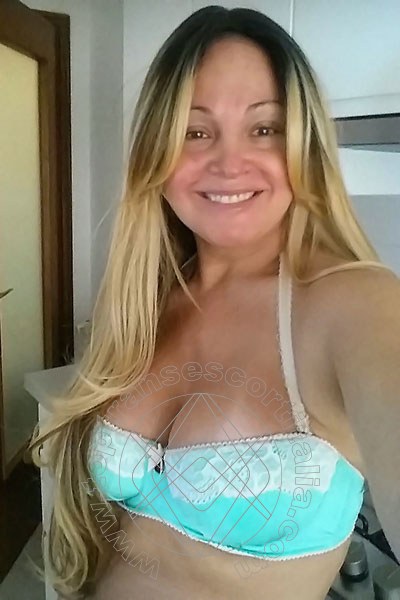 Foto selfie 88 di Dayane Callegare Pornostar transescort Albissola Marina