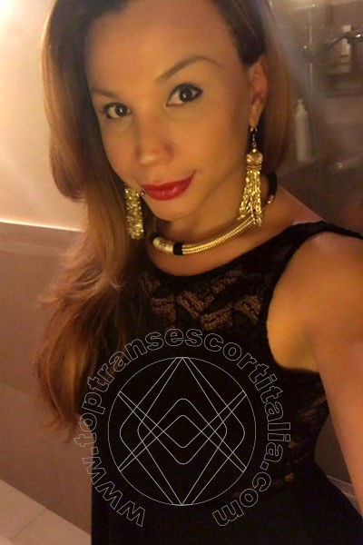 Foto selfie 50 di Angelica Pornostar transescort Napoli