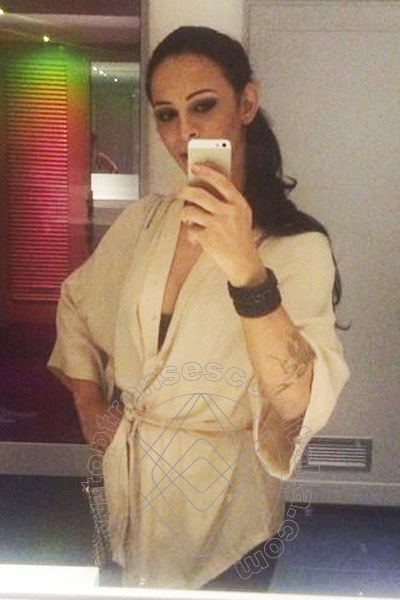 Foto selfie 23 di Natalia Rodrigues Pornostar transescort Conegliano