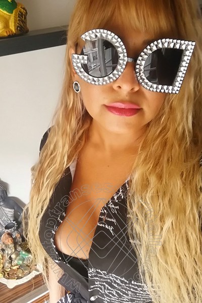 Foto selfie 22 di Sexy Diavolina transescort Villa Rosa