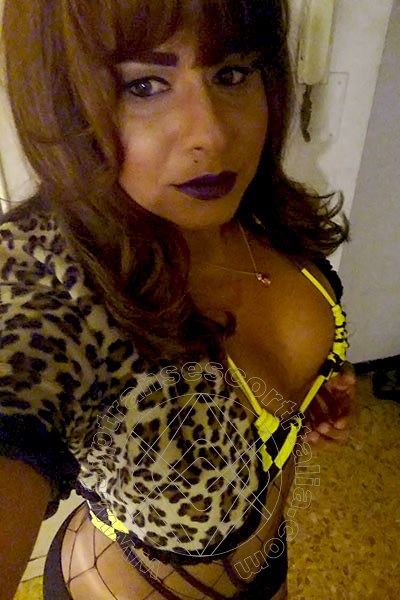 Foto selfie 31 di Sexy Diavolina transescort Villa Rosa