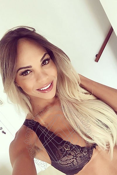 Foto selfie 35 di Rebecca Ferraz Pornostar transescort Roma