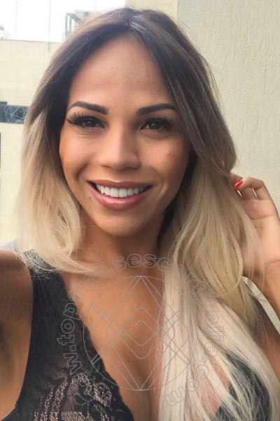 Foto selfie 37 di Rebecca Ferraz Pornostar transescort Roma