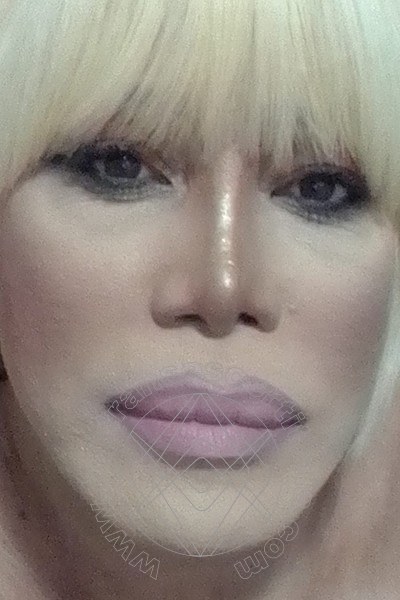 Foto selfie 685 di Nicole Vip Venturiny transescort Milano
