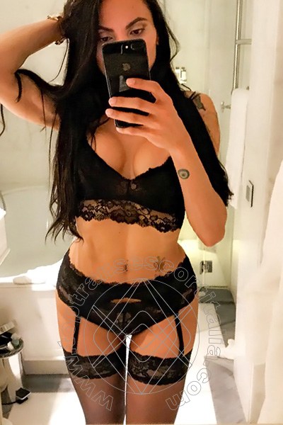 Foto selfie 12 di Michelly Araujo Pornostar transescort Bruxelles