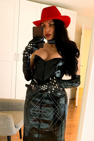 Foto selfie 8 di Michelly Araujo Pornostar transescort Bruxelles