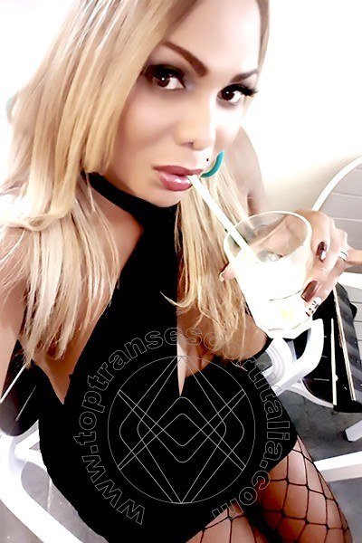 Foto selfie 35 di Carolina Hot transescort Lecce