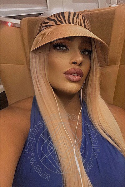 Foto selfie 24 di Ayda Gold transescort Lugano