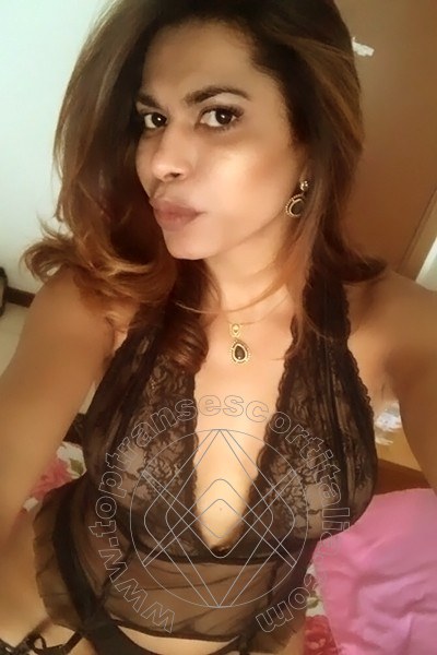 Foto selfie 22 di Danyella Alves Pornostar transescort Lido Di Camaiore