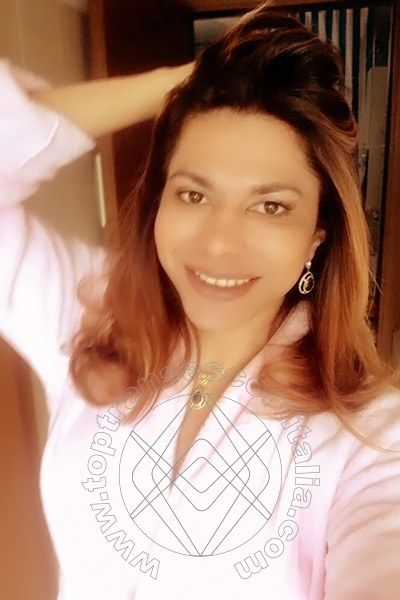 Foto selfie 20 di Danyella Alves Pornostar transescort Lido Di Camaiore