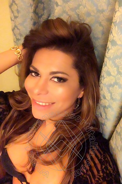Foto selfie 26 di Danyella Alves Pornostar transescort Lido Di Camaiore